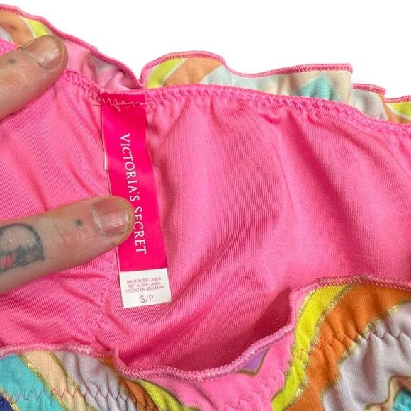 VICTORIA’S SECRET Women’s Rainbow Chevron Cheeky Bikini Bottom Size Small - Picture 4 of 6